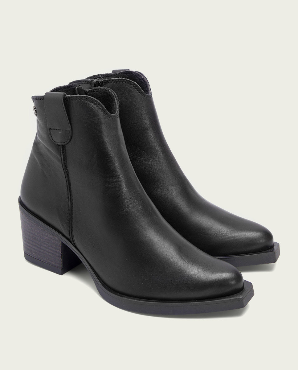 BLACK NATALIA LEATHER COWBOY ANKLE BOOTS WITH ZIPPER
