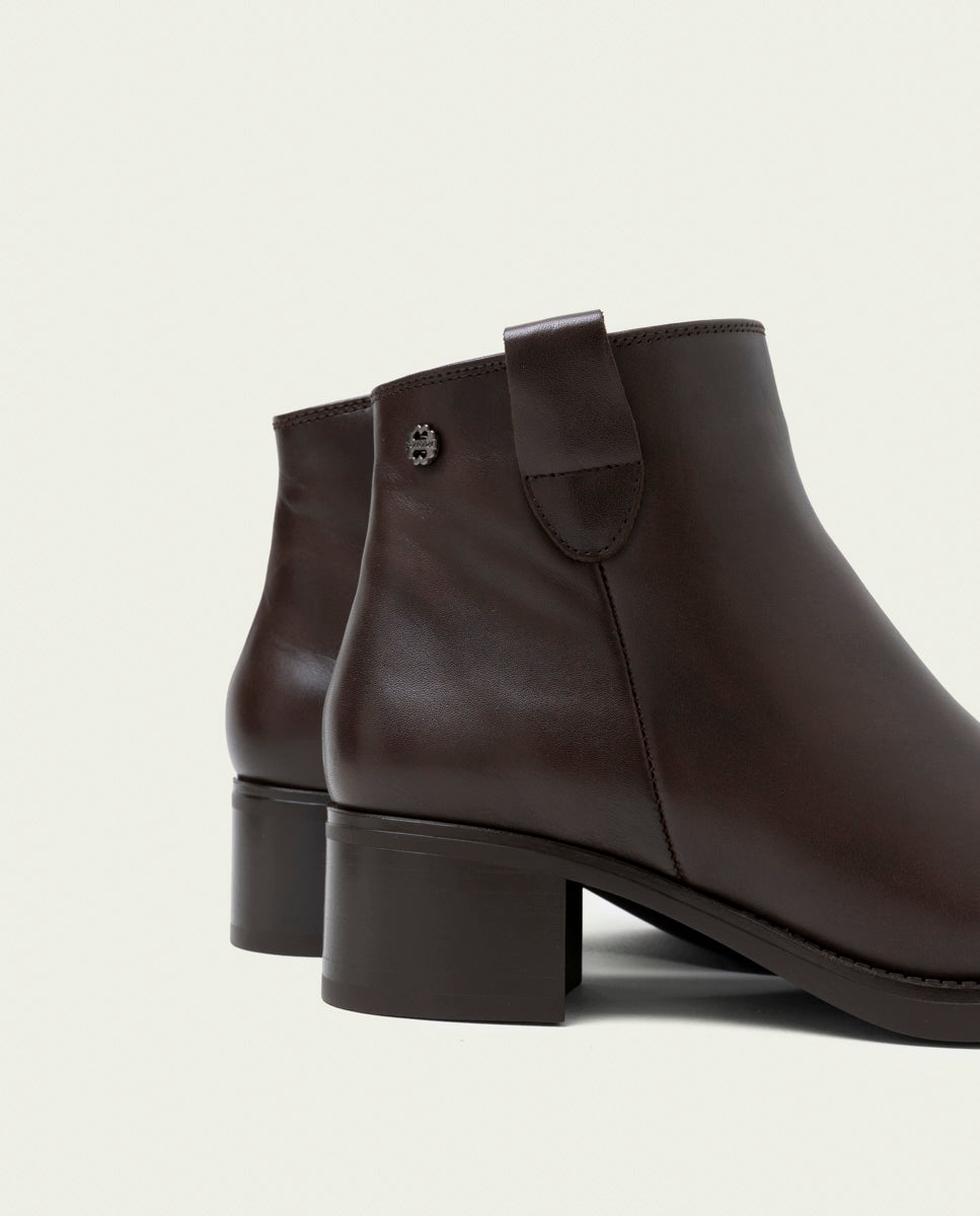 BOTTINES EN CUIR À TALONS MOKA RANIA