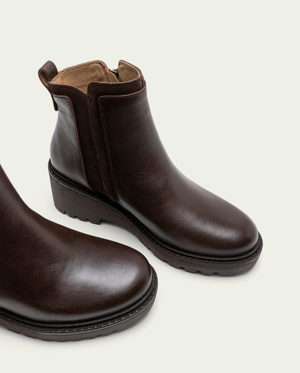 MOKA PAZ LEATHER ZIPPER ANKLE BOOTS