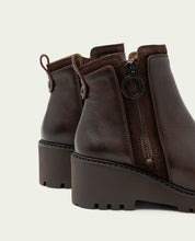 MOKA PAZ LEATHER ZIPPER ANKLE BOOTS