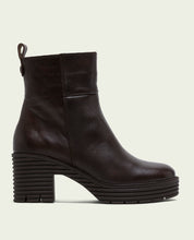 BOTTINES EN CUIR AVEC FERMETURE ÉCLAIR SOFÍA MOKA