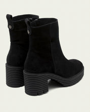 BLACK SALMA LEATHER HEEL ZIPPER ANKLE BOOTS