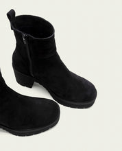BLACK SALMA LEATHER HEEL ZIPPER ANKLE BOOTS