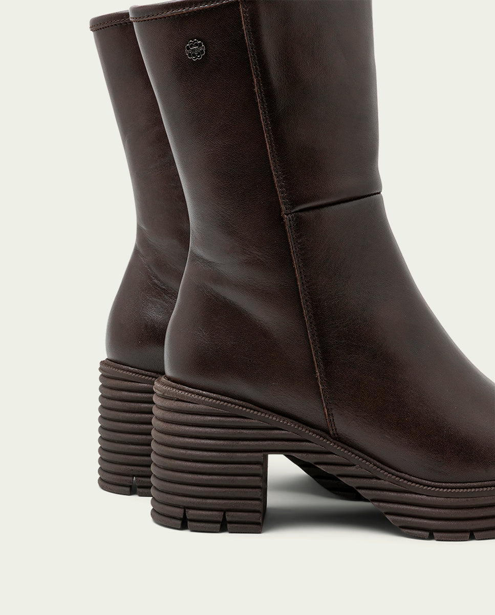 MOKA SONIA LEATHER ZIPPER BOOTS