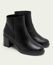 BLACK TERESA LEATHER HEEL ANKLE BOOTS