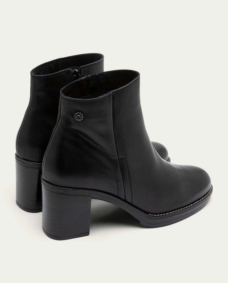 BLACK TERESA LEATHER HEEL ANKLE BOOTS