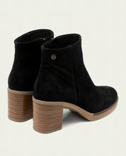 Tamara Noir Leather Heeled Ankle Boots