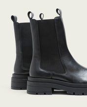 NAÍN BLACK LEATHER TRACK-SOLE CHELSEA BOOTS