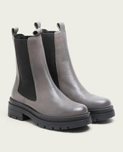 BOTTINES TRACK EN CUIR AVEC ÉLASTIQUES NAÍN GRIS