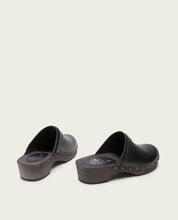 CLOGS EN CUIR POUR FEMME BRUNA NOIR
