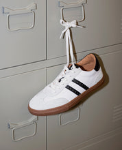 BASKETS SPORT CUIR BLANC ET NOIR OSLO
