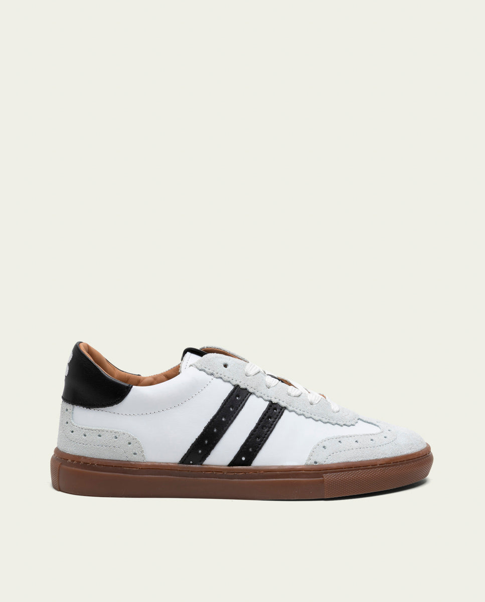 CHLOE WHITE AND BLACK LEATHER SNEAKERS