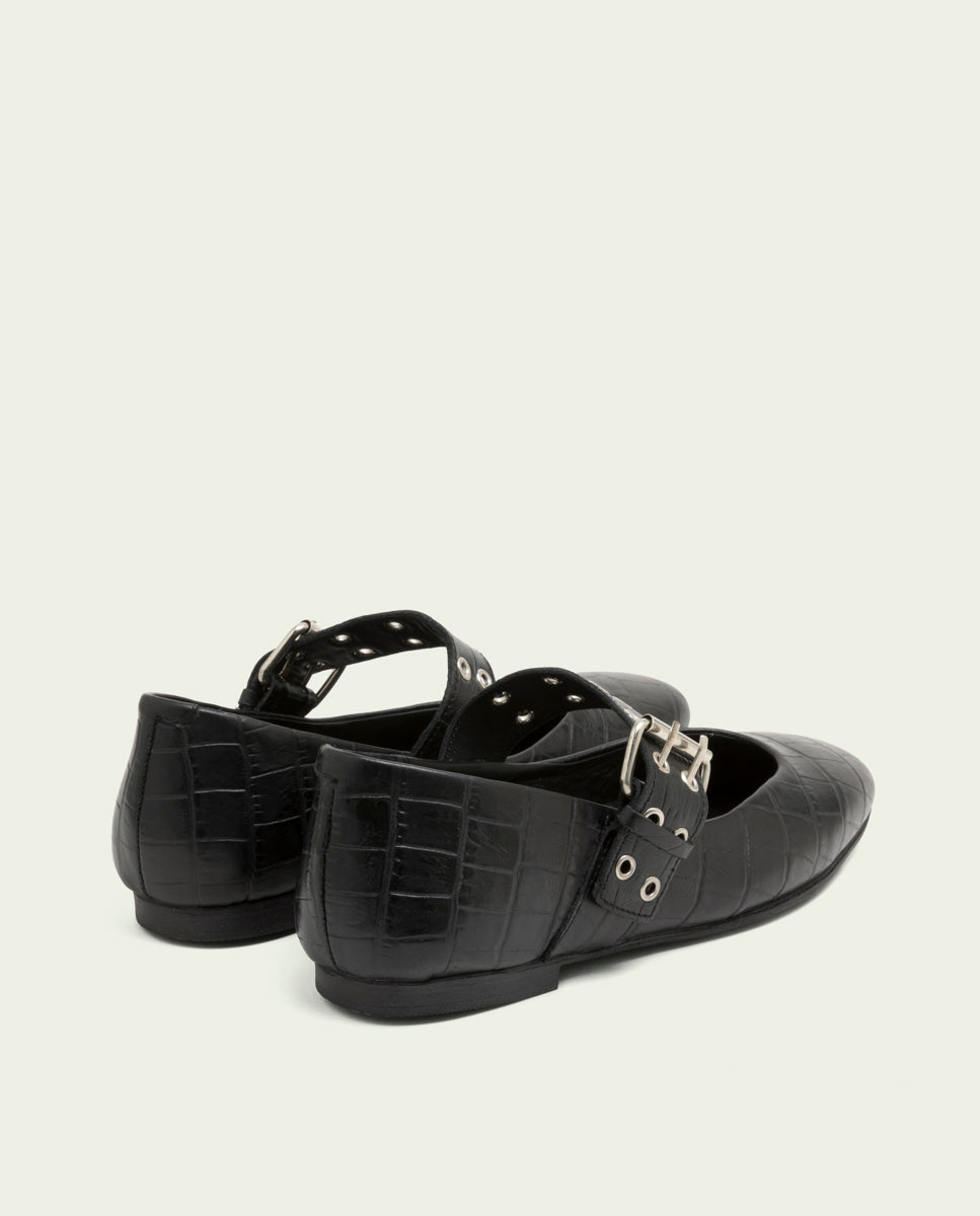 VEGA BLACK LEATHER FLAT BALLET PUMPS
