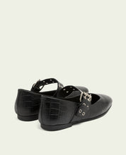 VEGA BLACK LEATHER FLAT BALLET PUMPS
