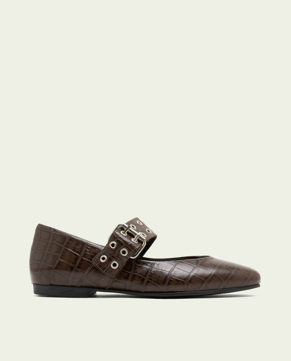 VEGA MOCHA LEATHER FLAT BALLET PUMPS