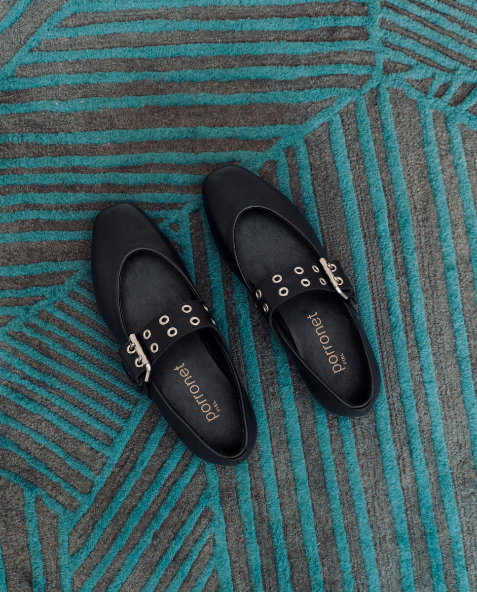 Vilma black leather flat ballerinas